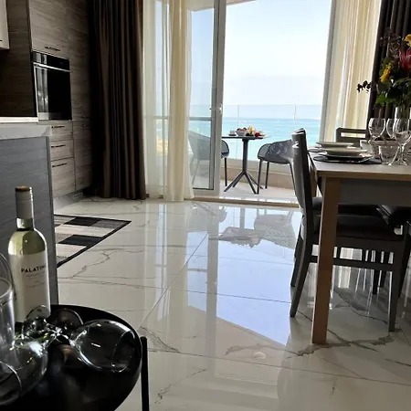 Apartment Xemxija 2bed Seafront - Fl 1 By Homely