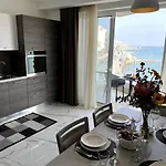 Апартаменты Xemxija 2bed Seafront - Fl 1 By Homely Сент-Полс-Бей